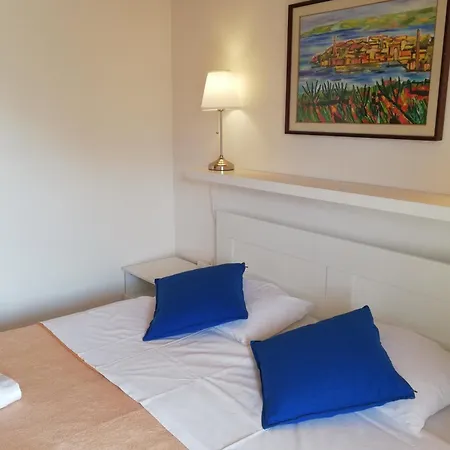 Casa de hóspedes And With Parking Space Banjol, Rab - 24964
